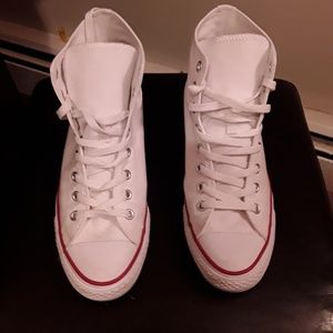 Converse classic chuck taylor hi tops
